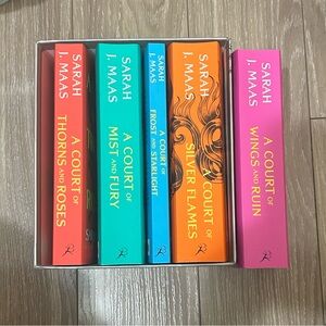 Sarah J. Maas Book Set